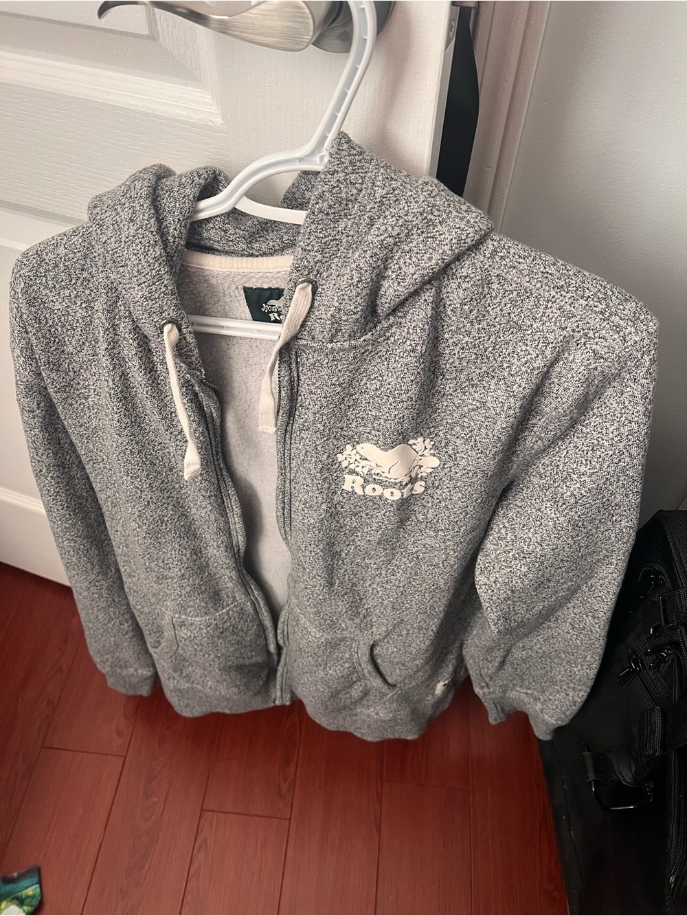 Roots Salt & Pepper Hooded Sweater (Men’s Large Women’s XL)